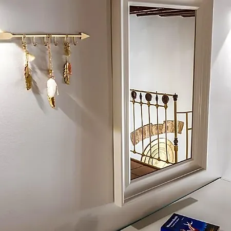 Hotell Old Town Loft M8 4*