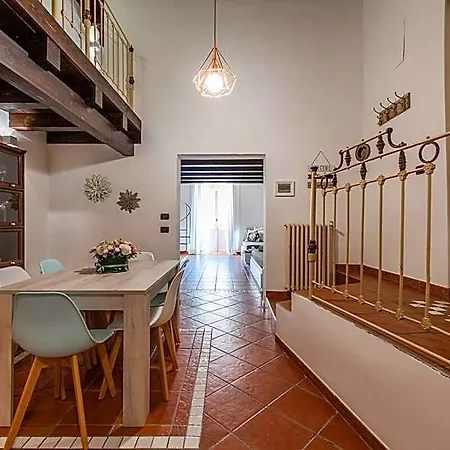Old Town Loft M8 *
